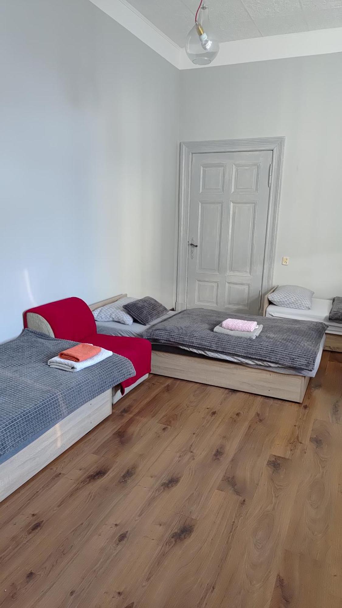 Staromiejski Hostel *